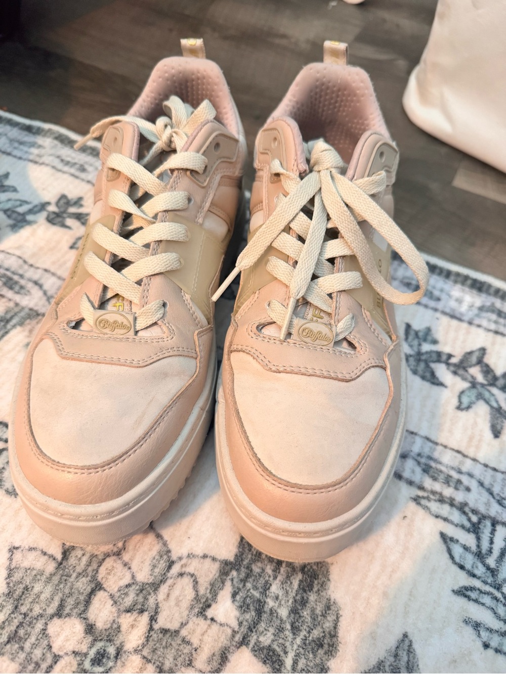 Buffalo David Bitton Women's Chunky Sneakers - Light Pink & Cream